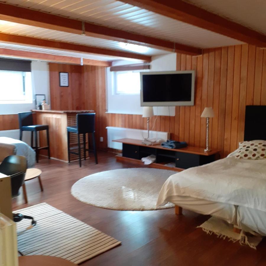 Room In Villa Emilia Espoo Exteriér fotografie