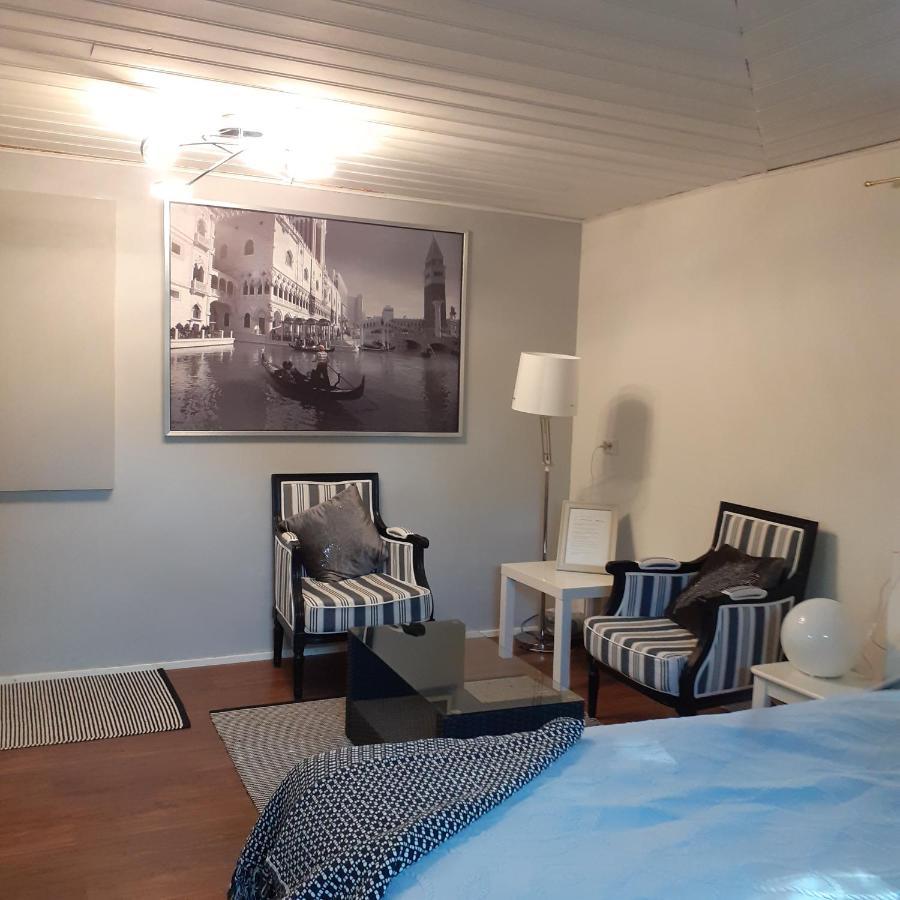 Room In Villa Emilia Espoo Exteriér fotografie